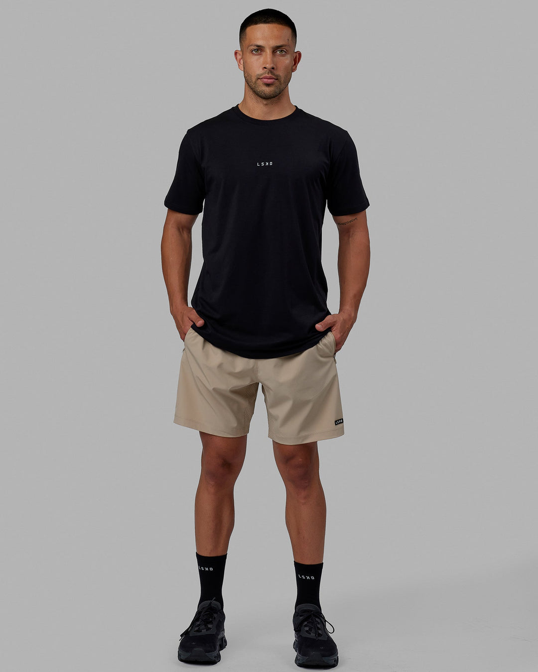Man wearing Rep 7&