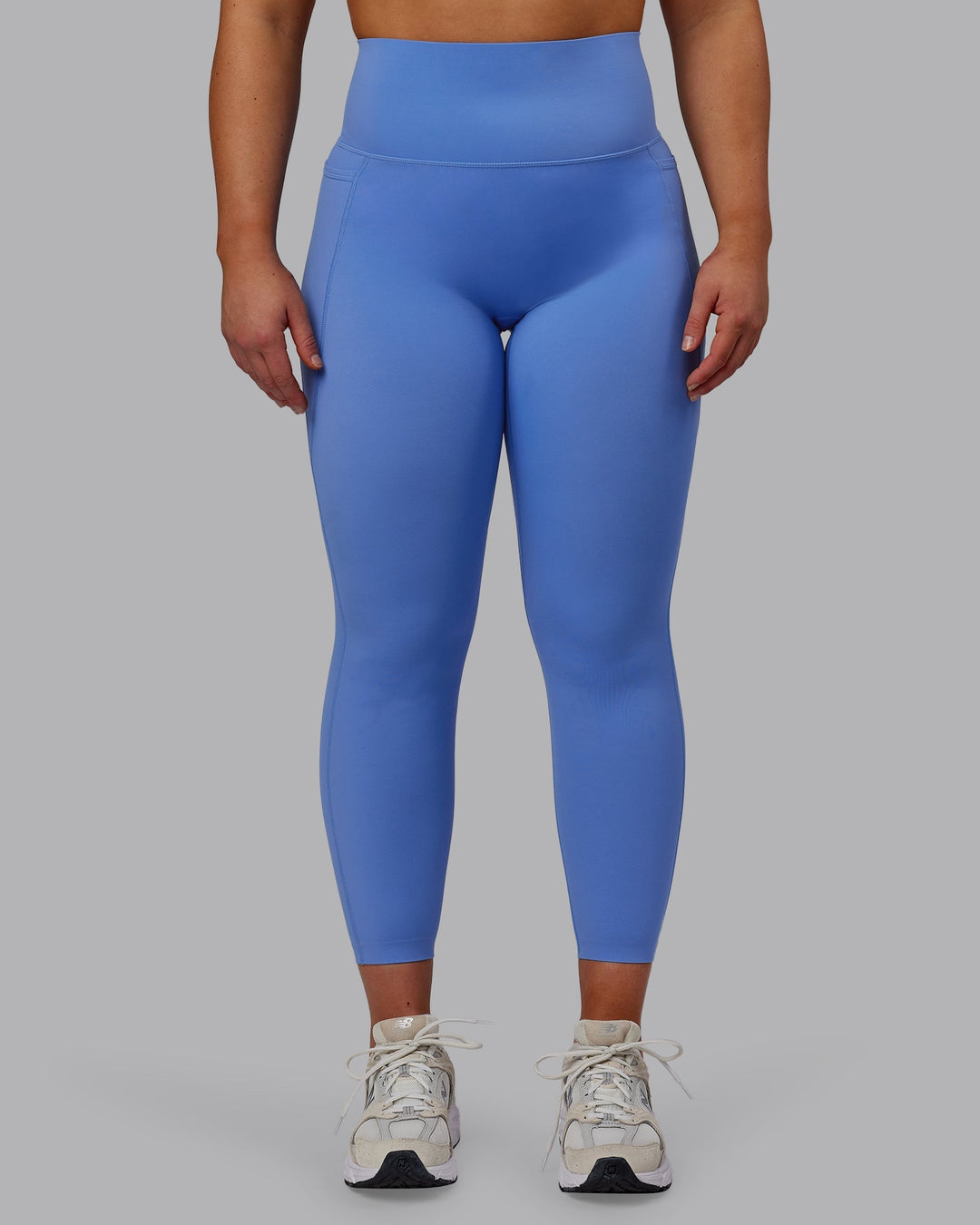 Woman wearing Elixir Ultra High-Rise 7/8 Legging Pockets - Ultramarine
