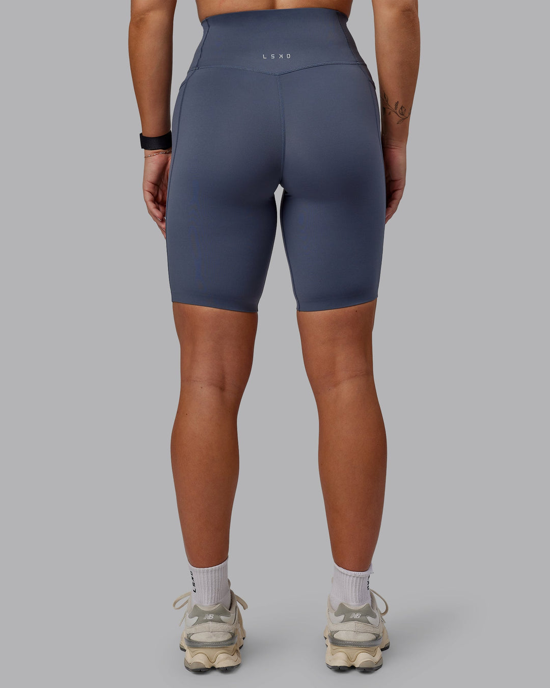 Elixir Ultra High-Rise 9" Short Pockets - Turbulence