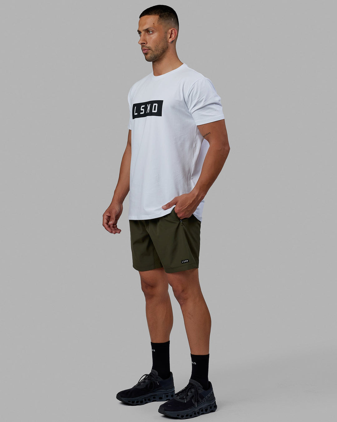 Man wearing Rep 7&