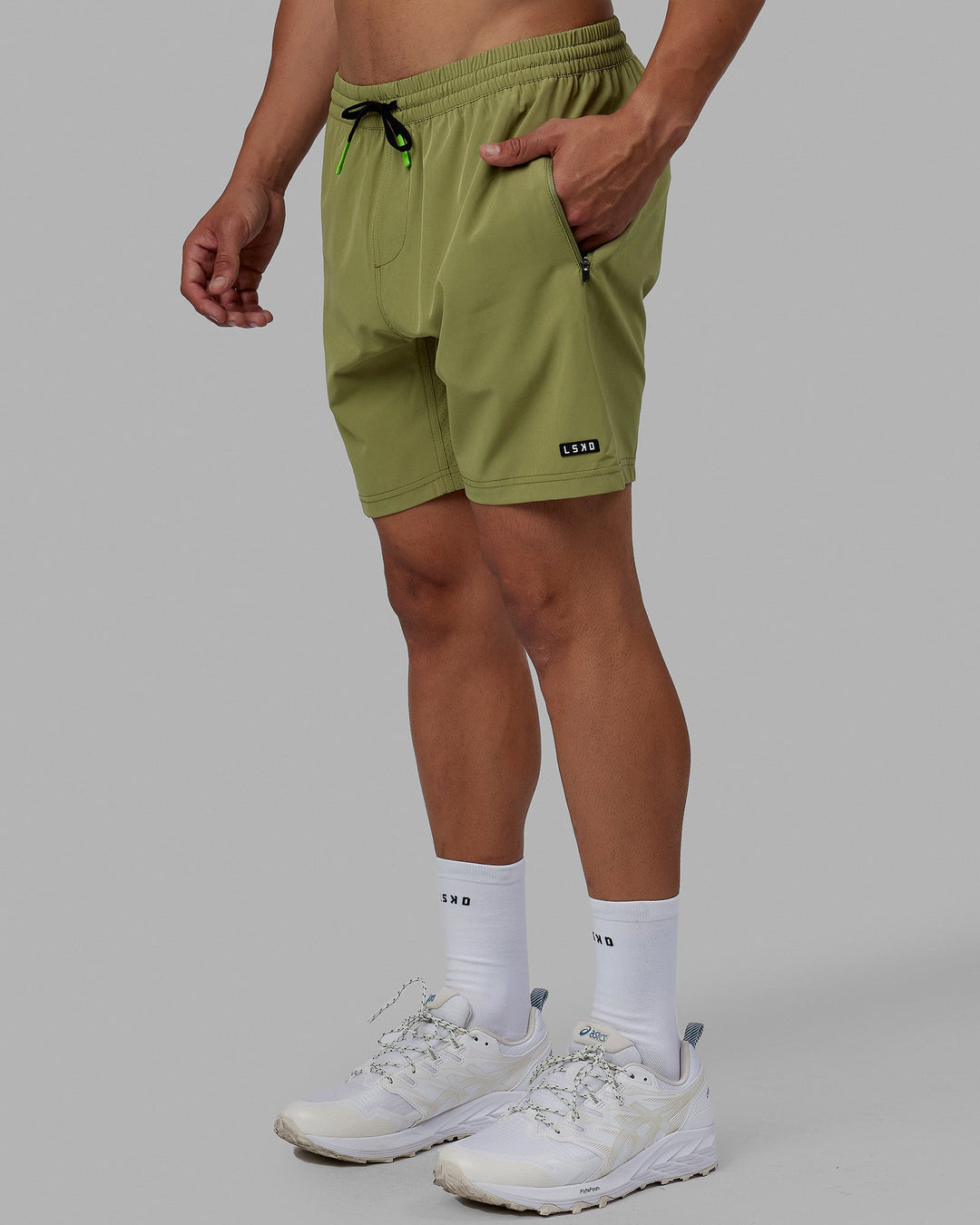Man wearing Rep 7&