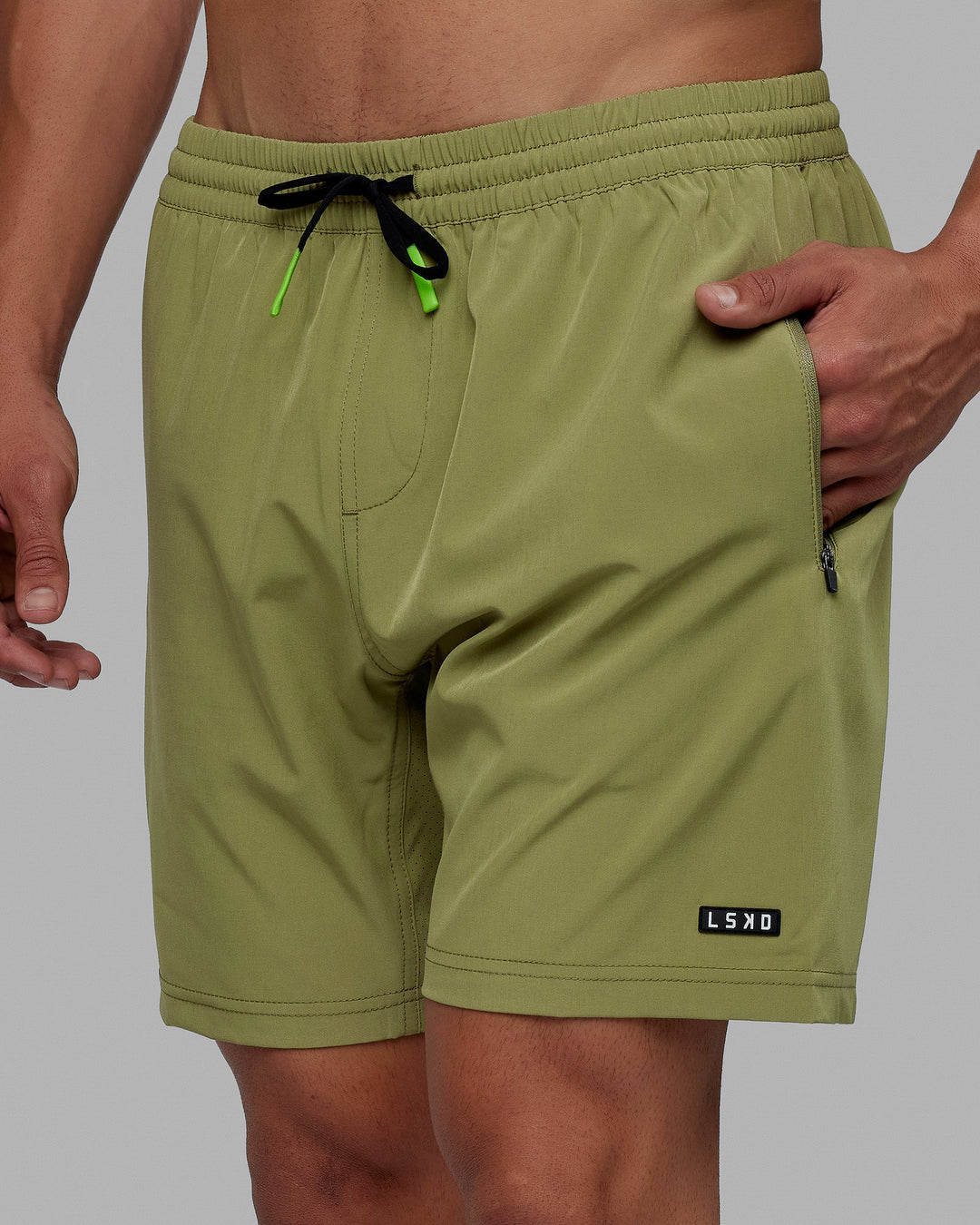 Man wearing Rep 7&