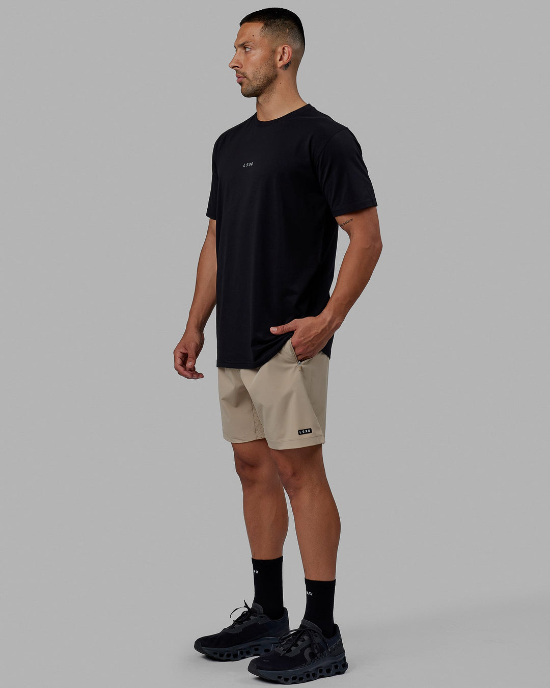 Man wearing Rep 7&