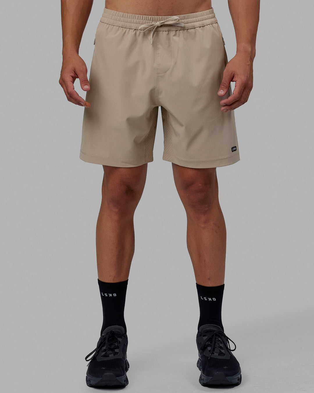 Man wearing Rep 7&