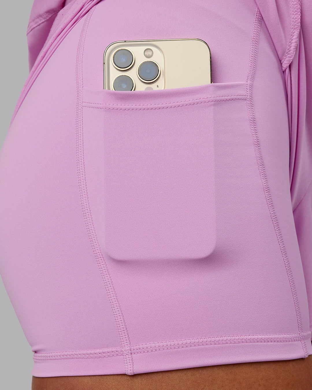 Woman wearing Challenger 5" Lined Performance Shorts - Pale Lilac