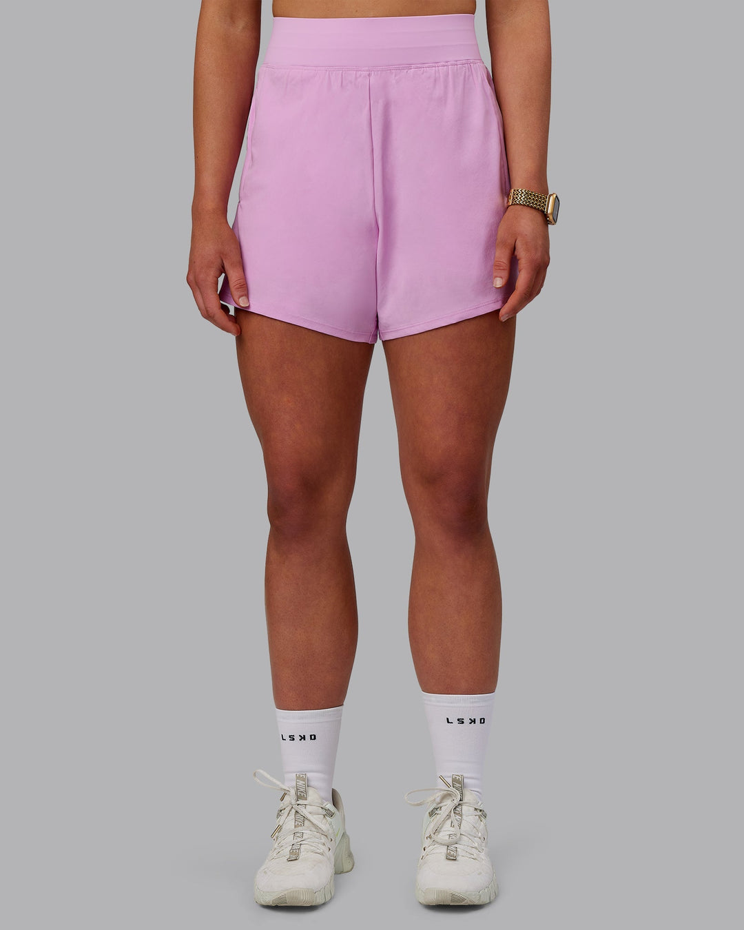 Woman wearing Challenger 5" Lined Performance Shorts - Pale Lilac