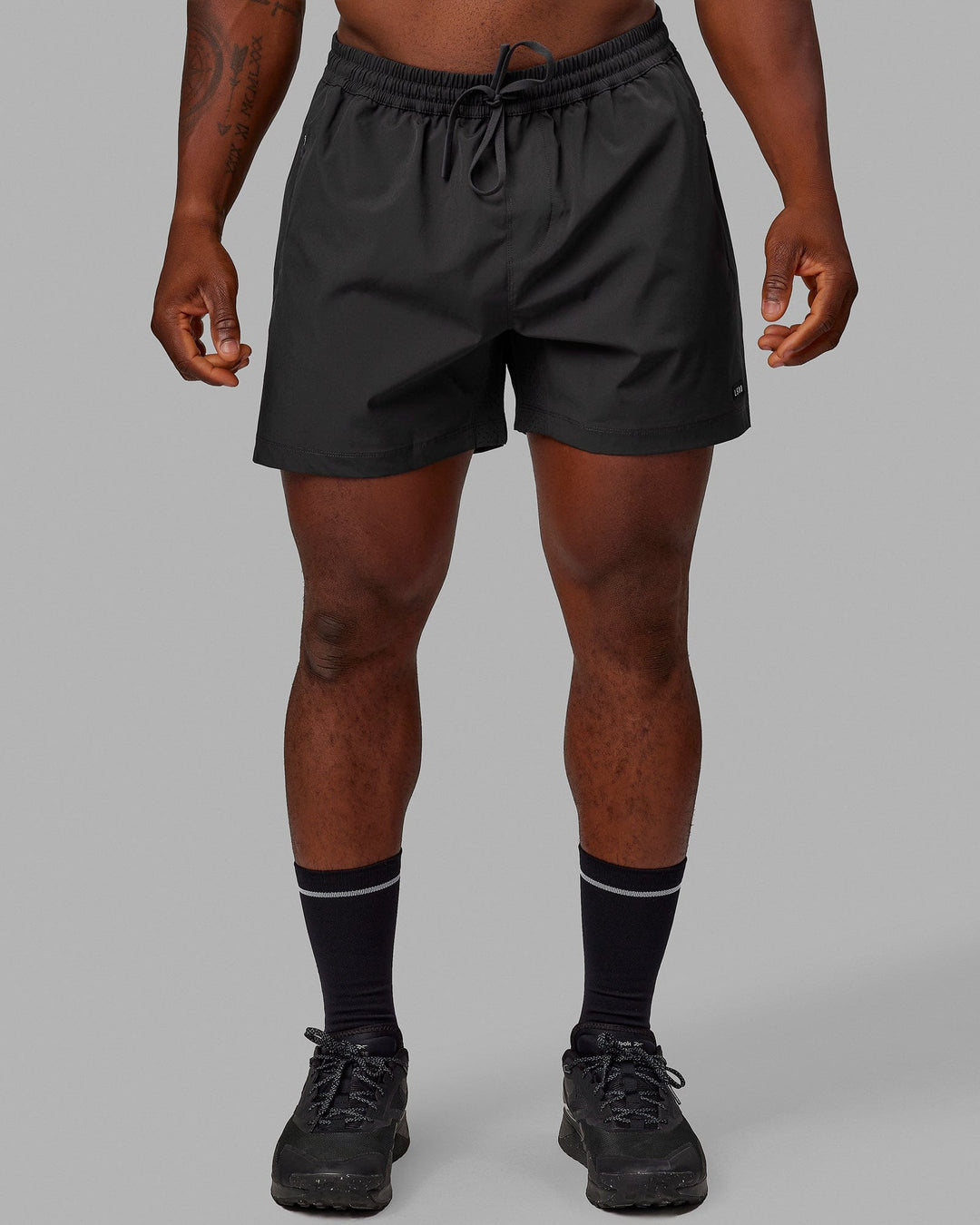 Man wearing Rep 5&