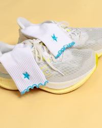 Flatlay GG - Fast Frill Quarter Sock - GG- White-Baltic Sea | Thumbnail Index: 9