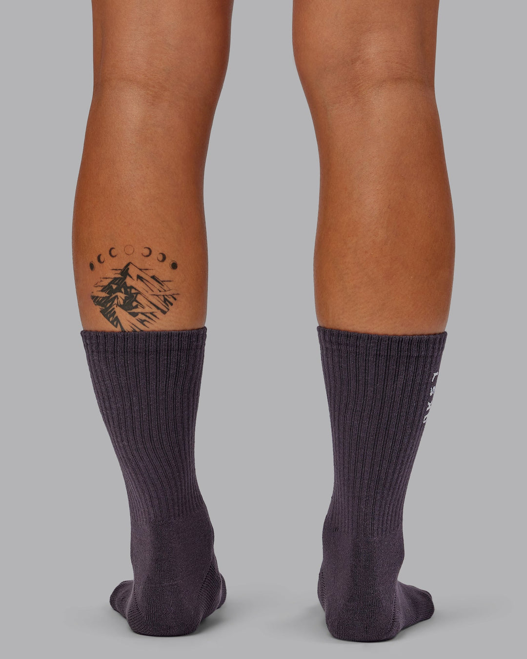 Model wearing Fast-Heritage-Signal Pack - Black/White-Cornsilk/Pirate Black | Size:OS
