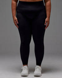 Woman wearing Fusion Ultra High-Rise Full Length Legging Pockets - Black | Model:Jordie | Size:2XL