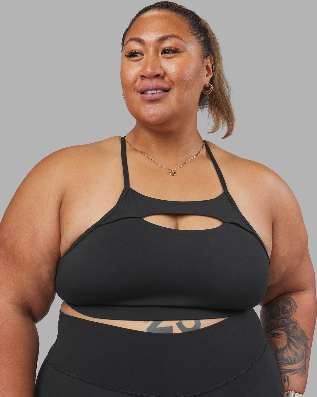 Woman wearing Be Bold Sports Bra - Black | Model:Lilz | Size:3XL