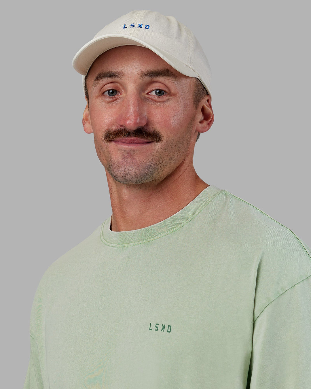 Man wearing Abs Go-To Cap - Vaporous Gray