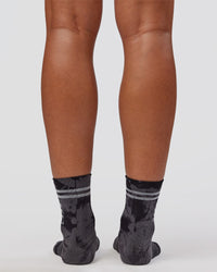 Accelerate Performance Quarter Socks - Black-Dark Storm