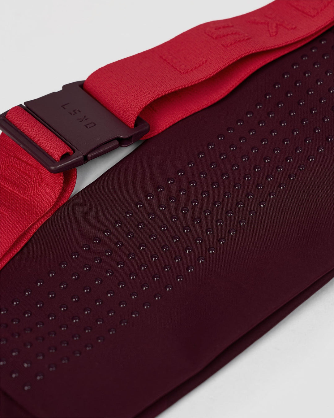 Accelerate Run Belt - Cherry Lacquer-Scarlet