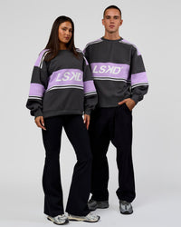 Duo wearing A-Team Sweater Oversize in Dark Storm-Pale Lilac | Model:Bianca | Size:XS | Model:Albert | Size:M