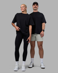 Duo wearing Easy FLXCotton Tee Oversize - Black | Model:Both | Size:Duo