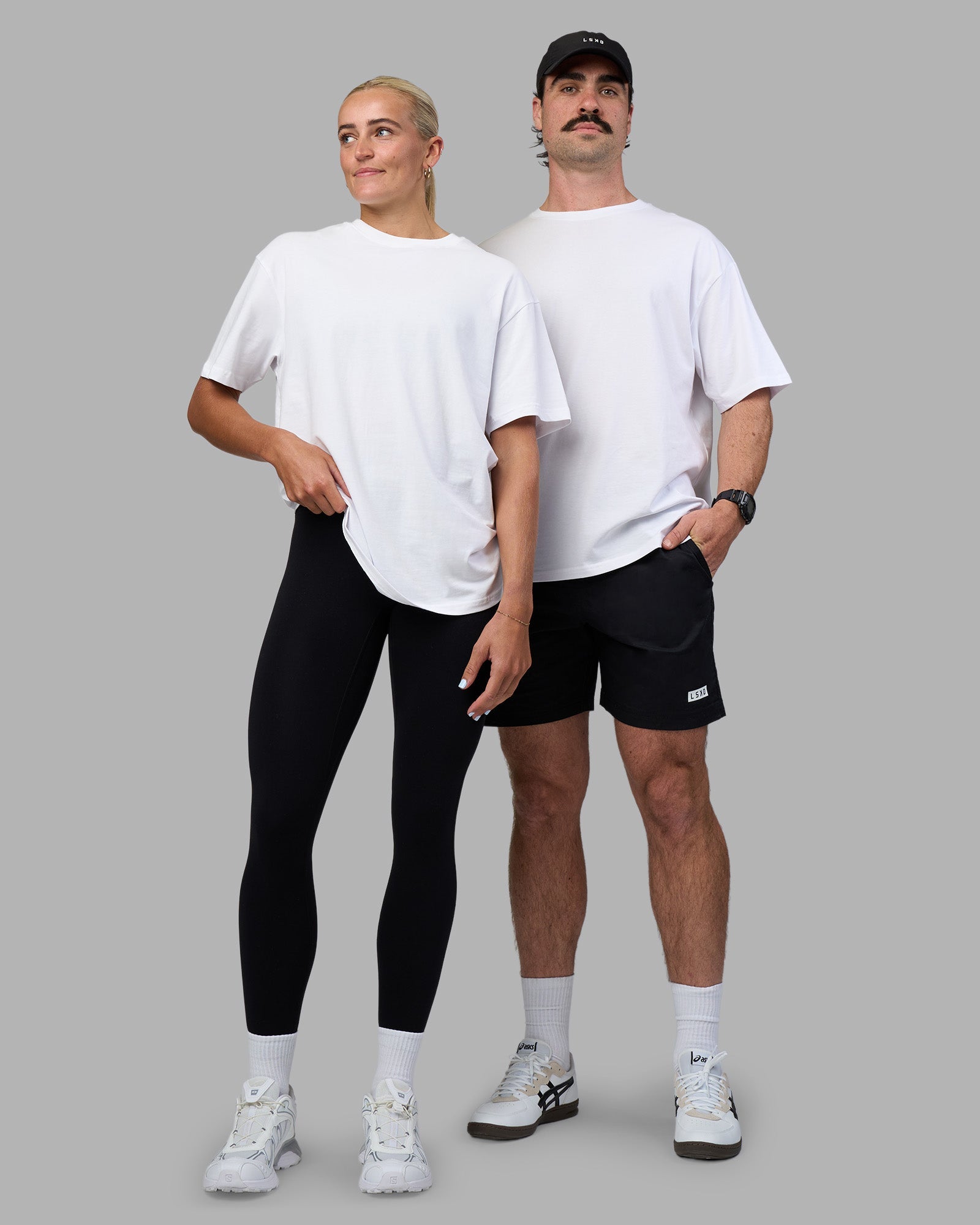 Duo-Model-Easy-Tee-FLXCotton-