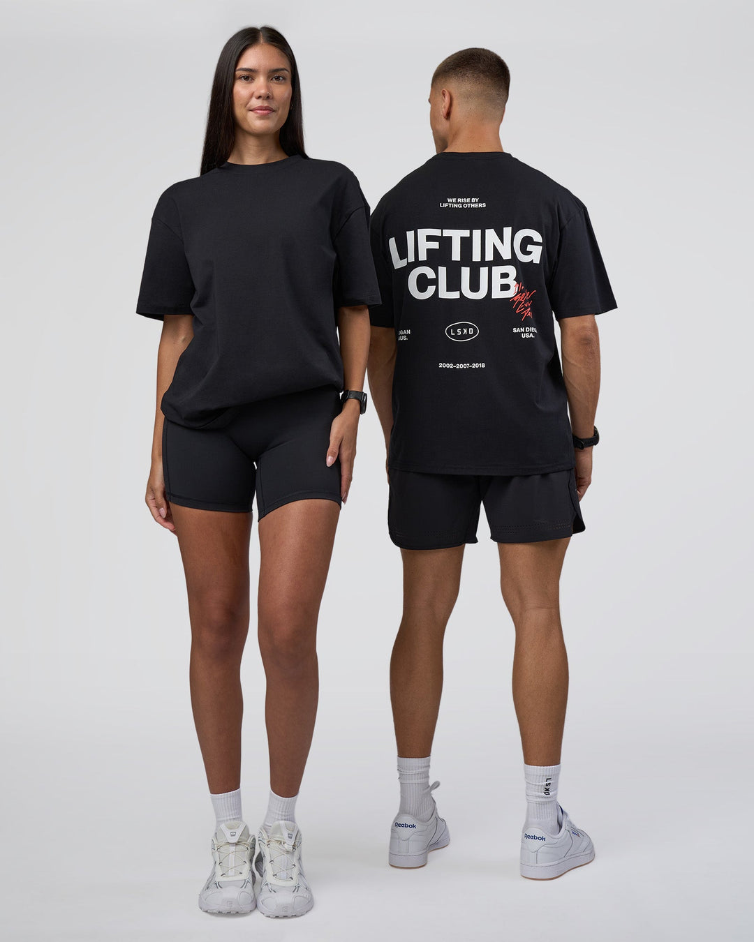 Duo wearing Lifting Club FLXCotton Tee Oversize - Black-White-Red | Model:Both | Size:Duo