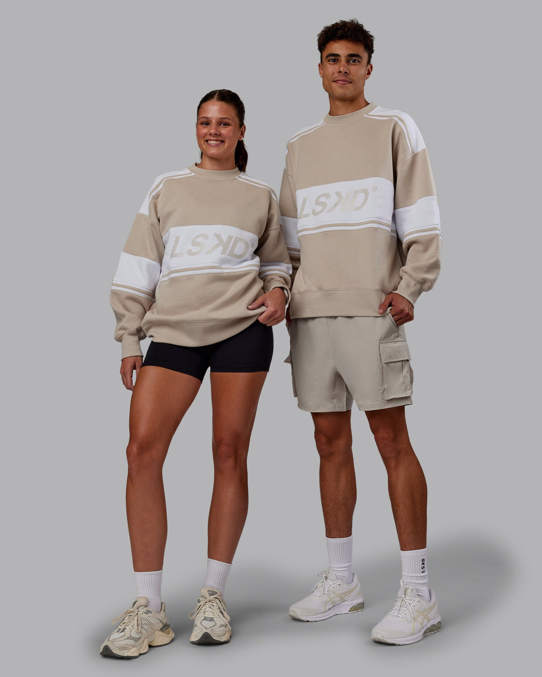 Duo wearing A-Team Sweater Oversize - Shale Beige-White | Model:Both | Size:Duo