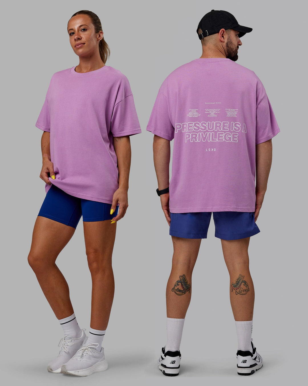 Duo wearing Unisex Pressure Heavyweight Tee Oversize - Light Violet-White