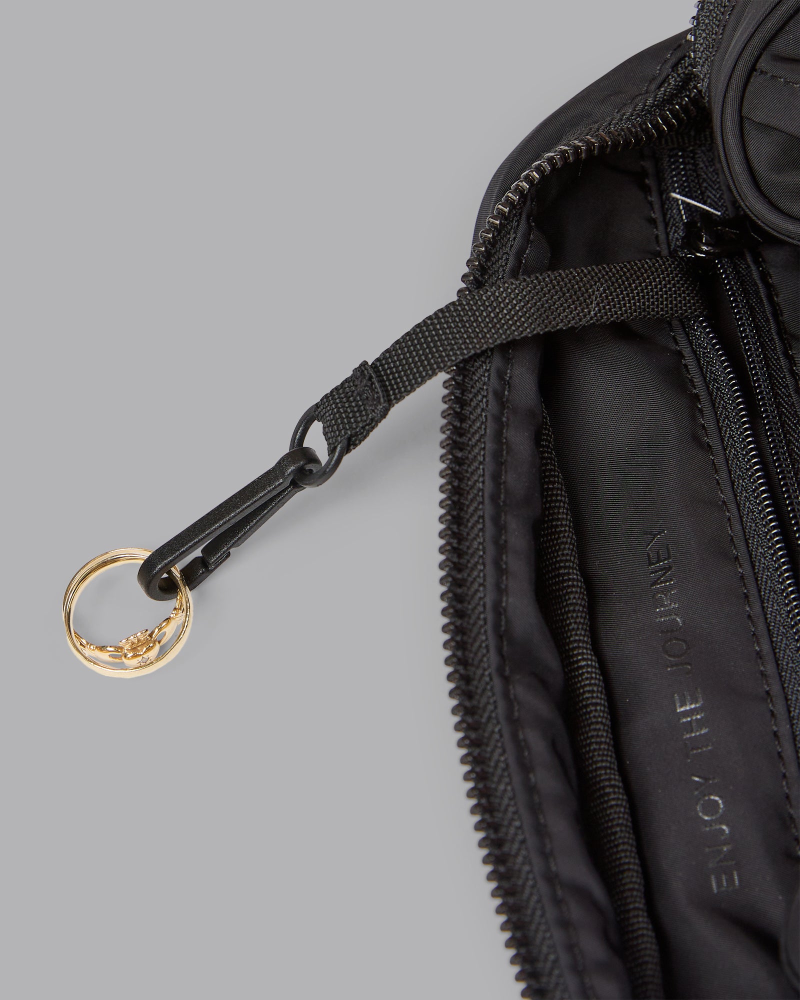 Go-To Shoulder Bag - Black | LSKD – LSKD US
