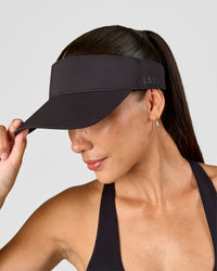 Woman wearing Go-To Visor - Black