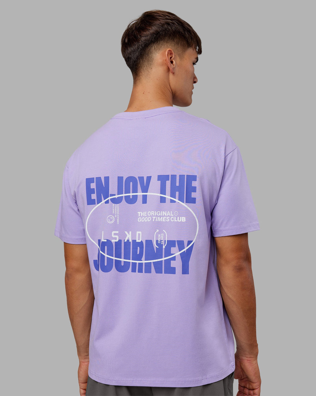 Man wearing Be Yourself FLXCotton Tee Oversize - Violet Ray-Royal Purple | Model:Jackson | Size:L