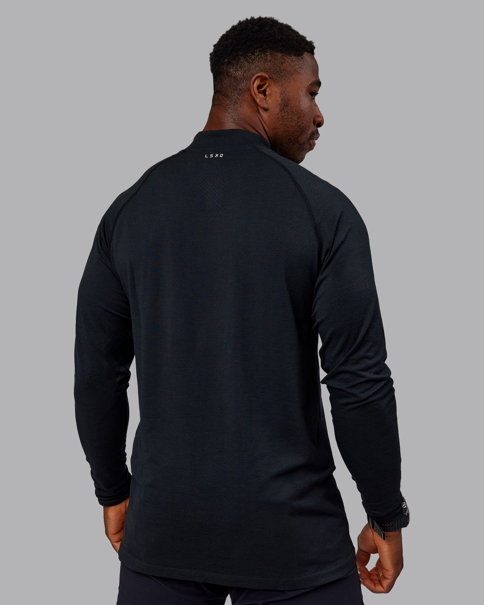 Mens AeroFLX+ Seamless Half Zip Long Sleeve Tee - Black