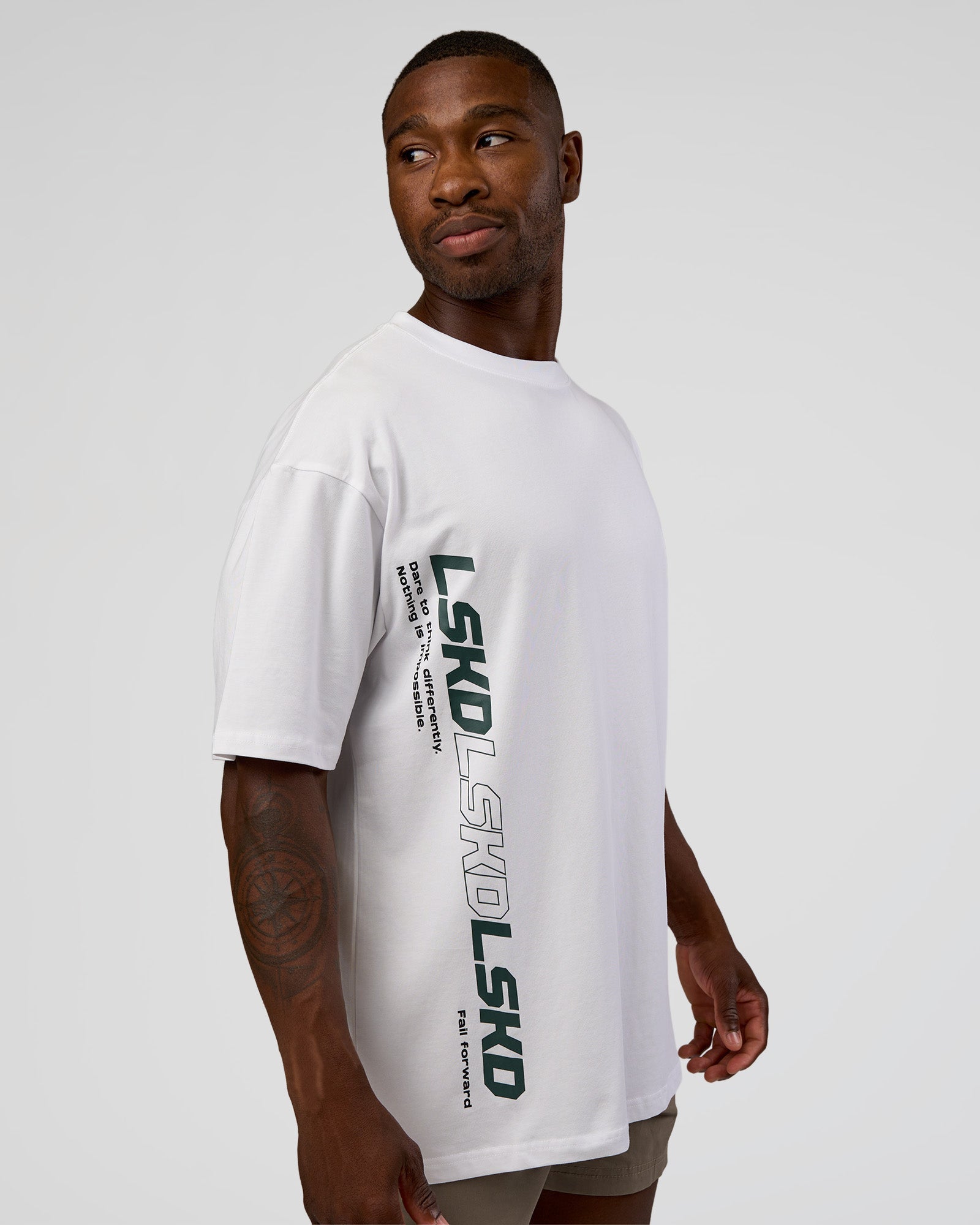 ホワイト Tシャツ Tuff Cotton XL Nothing Is Impossible FLXCotton Oversized Tee - White-Vital Green
