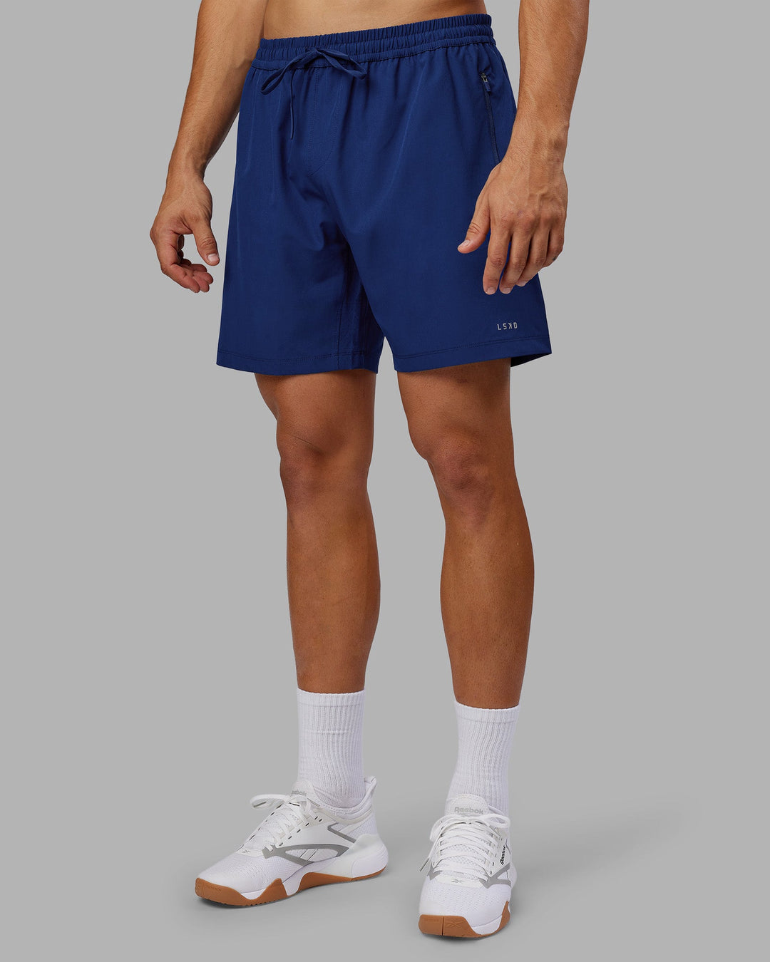 Man wearing Rep 7&