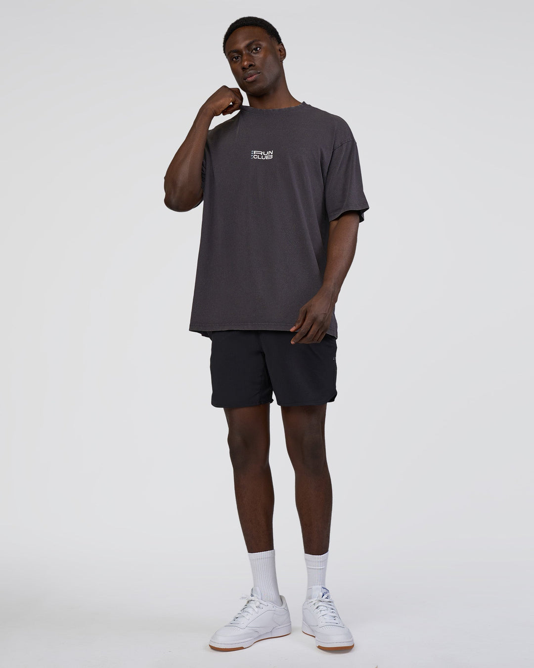 Man wearing Runner&