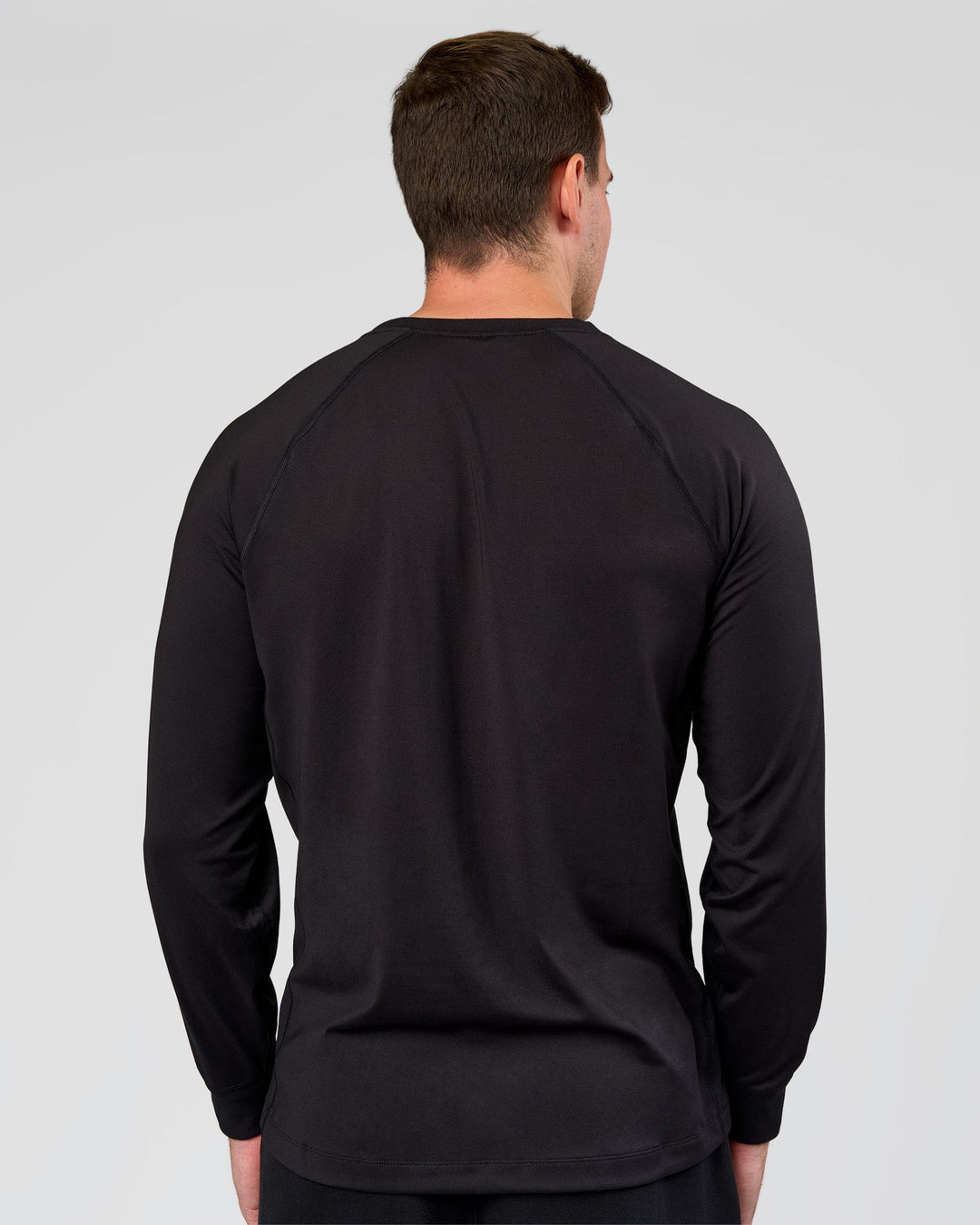 Man wearing Restore CloudFLX Sweater Black | Model:Alex | Size:M