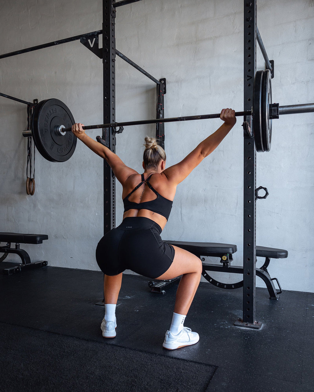 Barbell Twists Barbell Oblique Twist Barbell Sitting On Floor