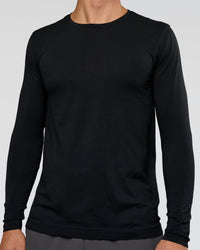 Man wearing AeroFLX+ Seamless Long Sleeve Tee (Set in Sleeve) in Black/Black | Model:Albert | Size:M | Thumbnail Index: 1