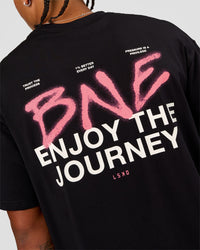 Man wearing CFT BNE 26 FLXCotton Oversized Tee in Black | Model:Malebo | Size:M | Thumbnail Index: 7