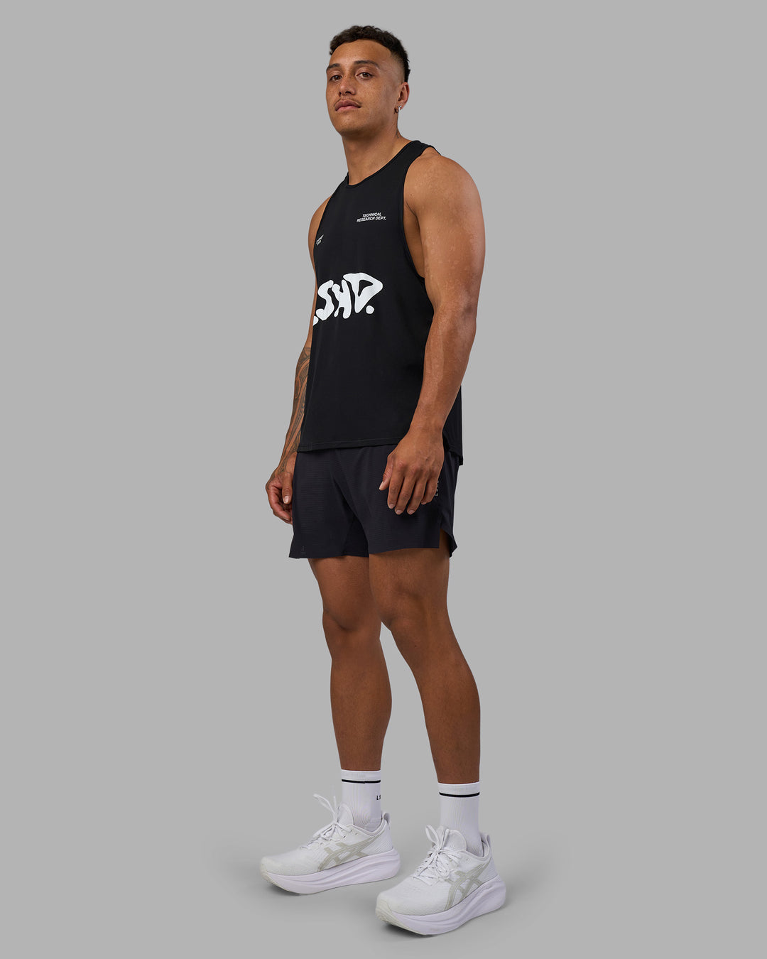 Man wearing LSKD TRD Tank - Black | Model:Daarian | Size:M