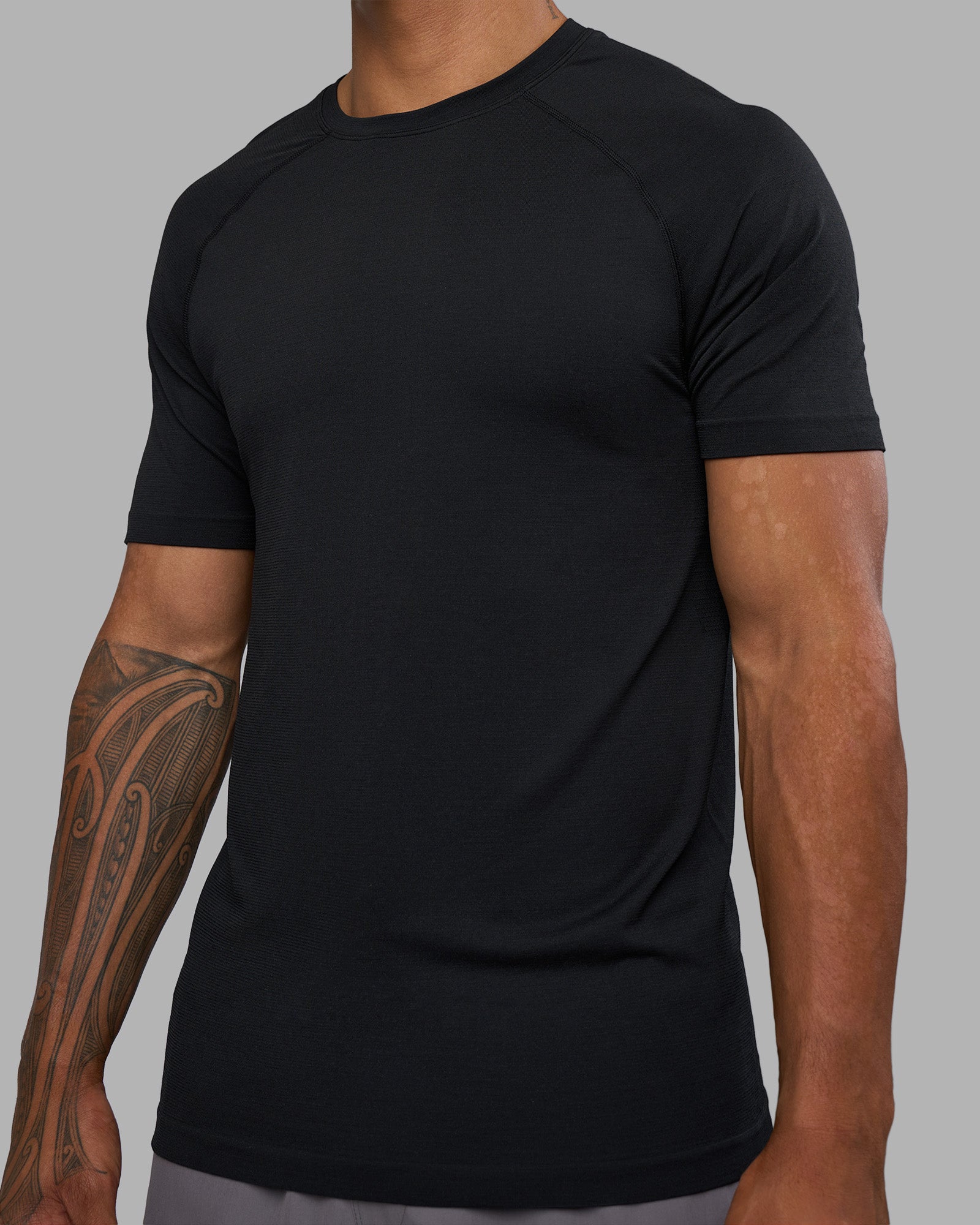 Mens AeroFLX+ Seamless Tee - Black Marl | LSKD – LSKD US
