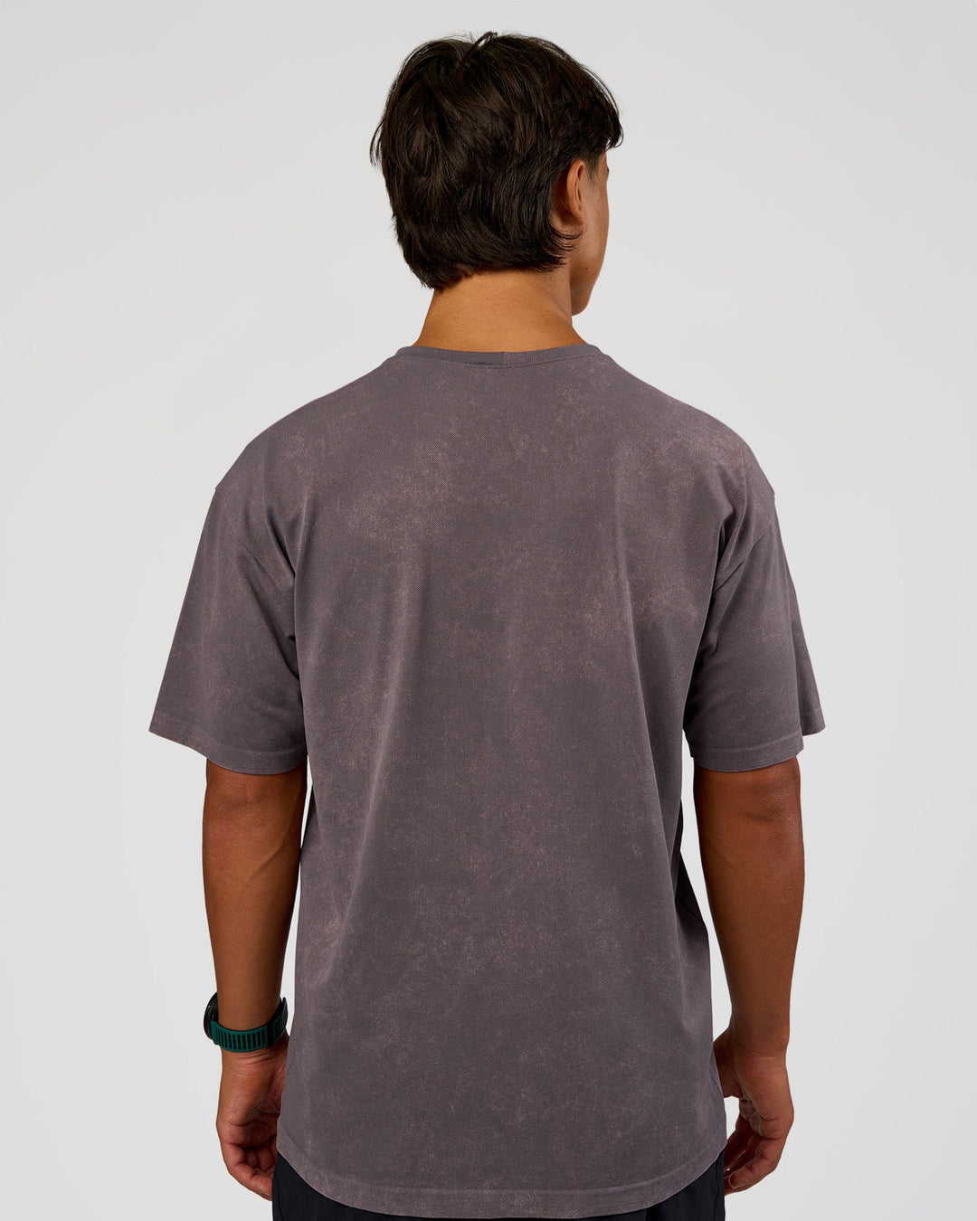 Man wearing Power Oversized Tee - Duskstone Washed | Model:George | Size:M