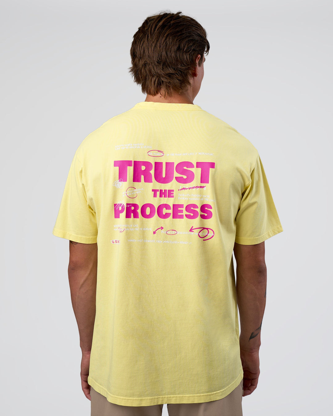 Man wearing Unfit Club FLXCotton Oversized Tee - Yellow Fizz Washed-Ultra Fuchsia | Model:Konnor | Size:M