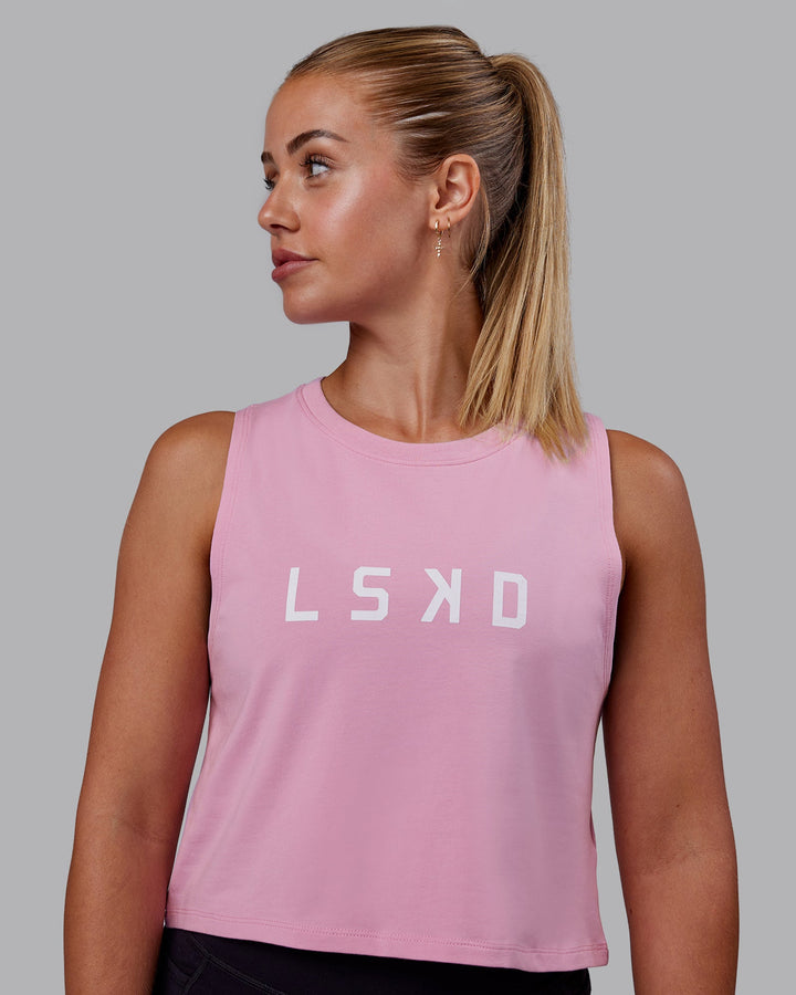 Woman wearing Agile FLXCotton Tank - Bubblegum-White
