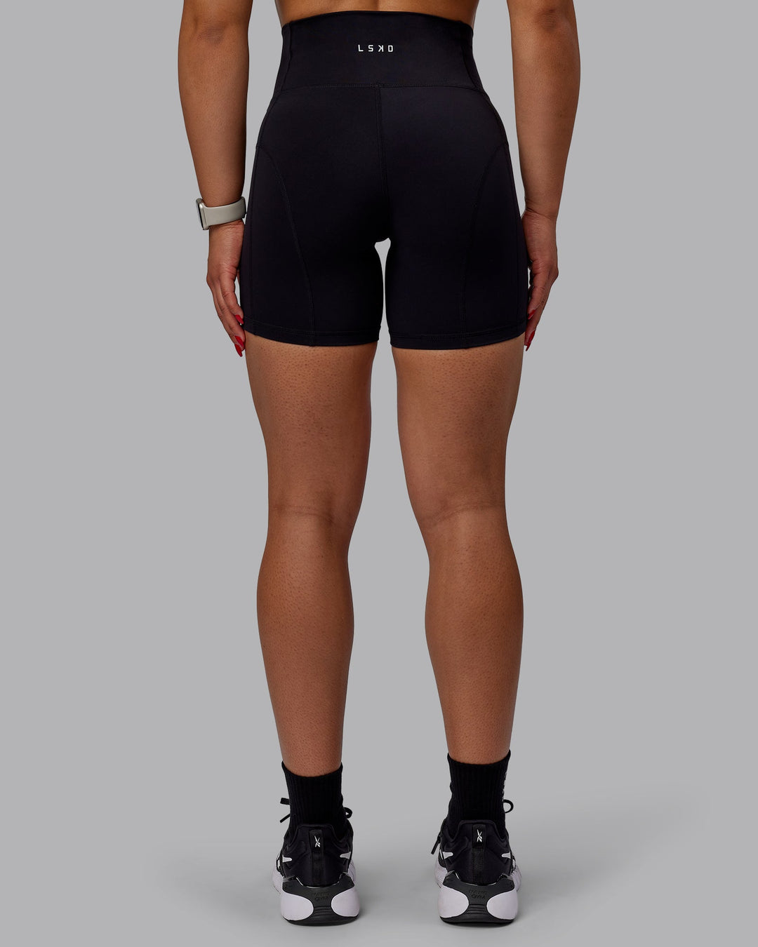 Woman wearing Bend Mid-Length Shorts - Black