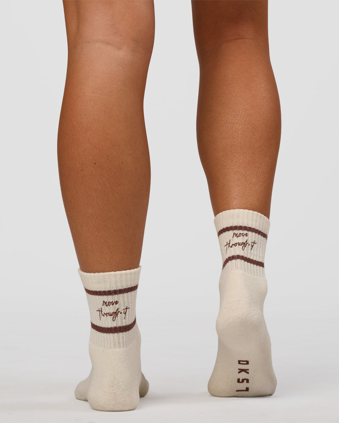 CF Move Through Quarter Socks - Ivory-Hot Chocolate