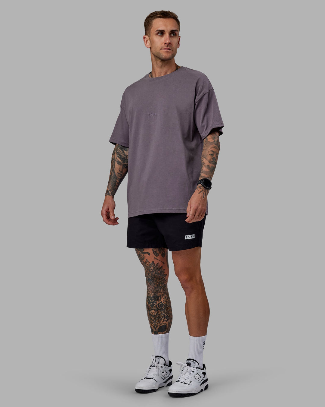 Man wearing Daily 5&quot; Shorts - Black-White