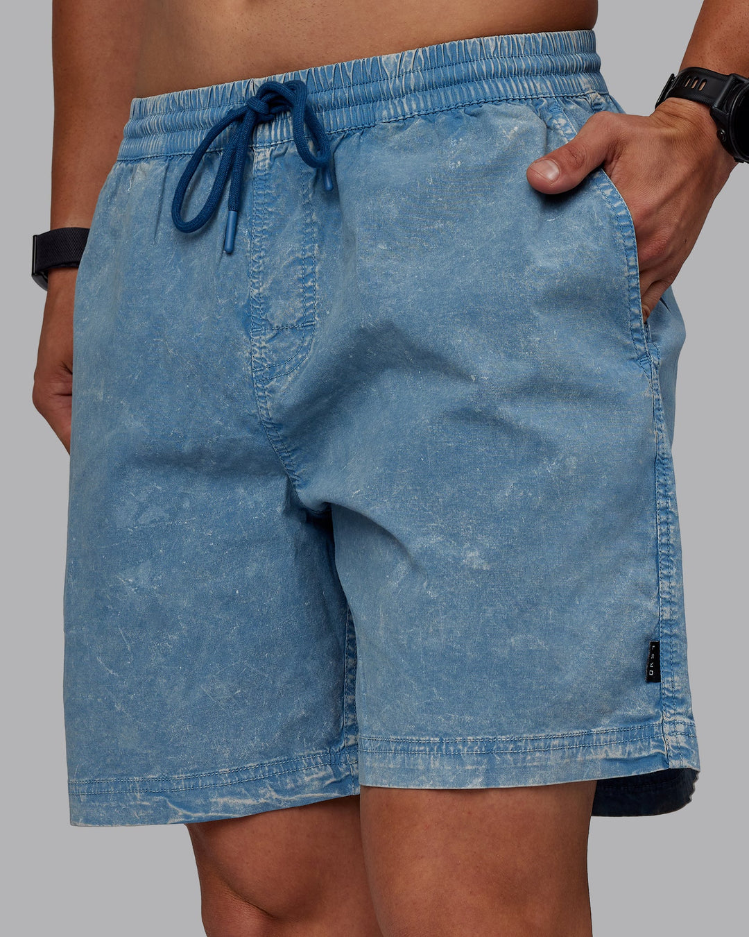 Man wearing Washed Daily 7&quot; Shorts - Elemental Blue