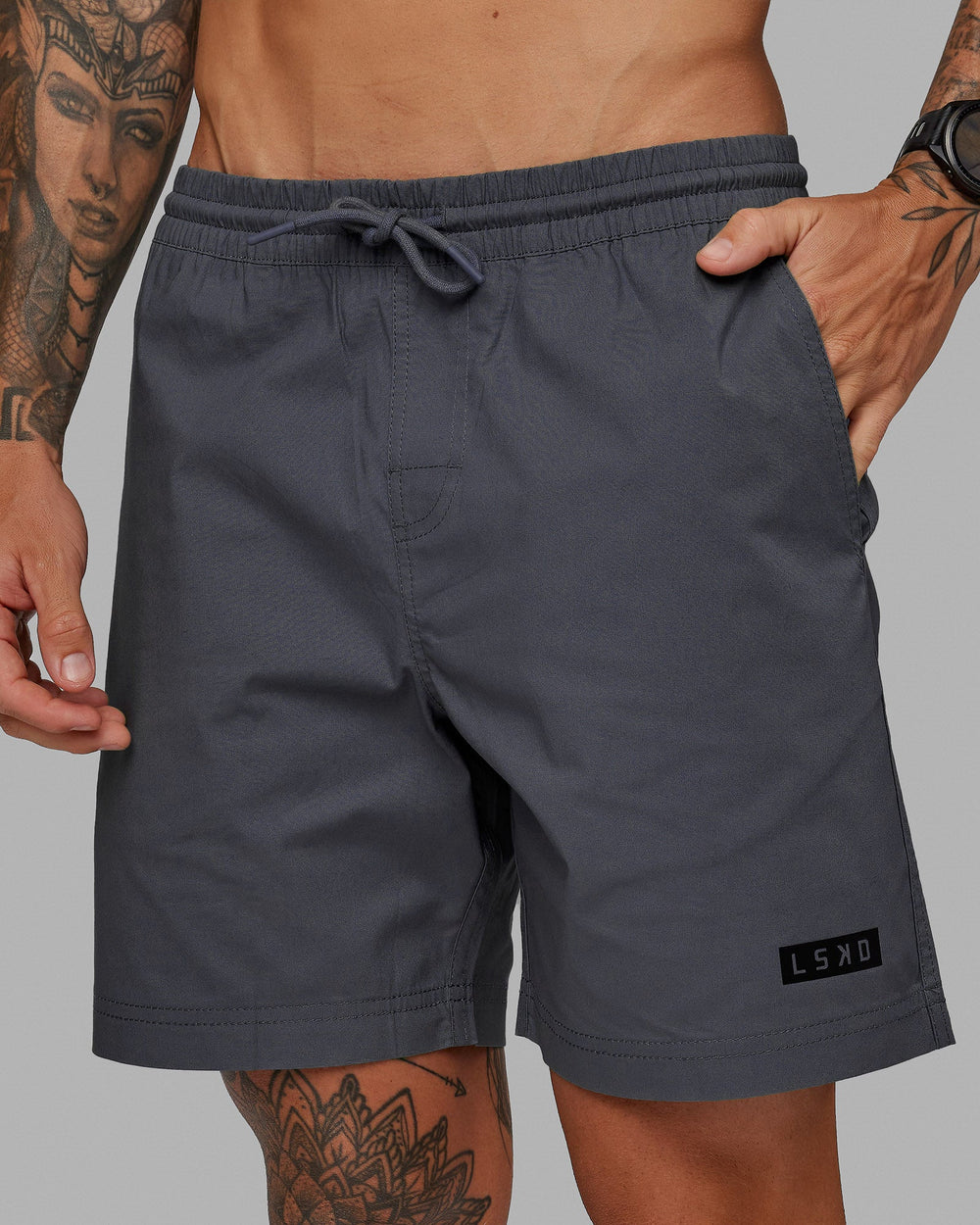 Man wearing Daily 7" Shorts - Dark Storm