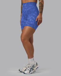 Woman wearing Elixir Ultra High-Rise 6" Short Pockets - Tranquil-Power Cobalt