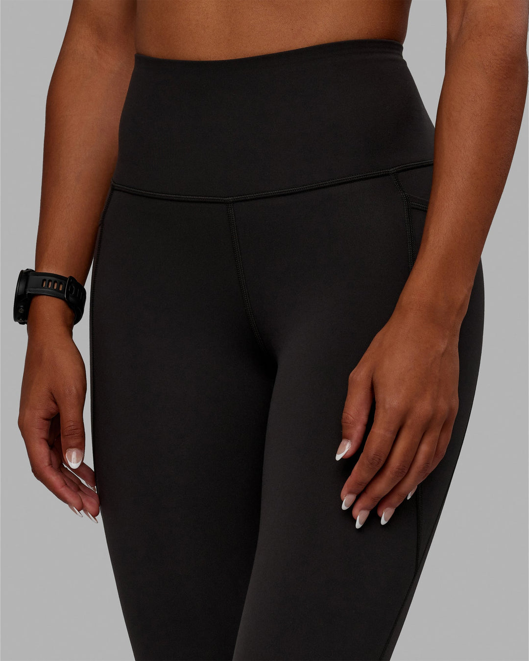 Woman wearing Flux Full Length Leggings - Pirate Black