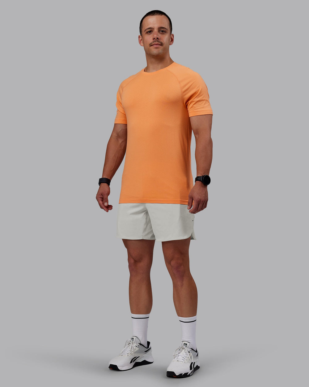 Man wearing Lift 6" Performance Shorts - Digital Mist