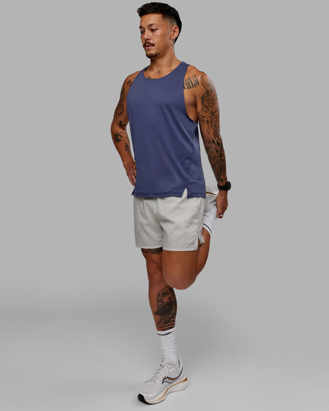 Man Wearing Pace Running Tank - Future Dusk