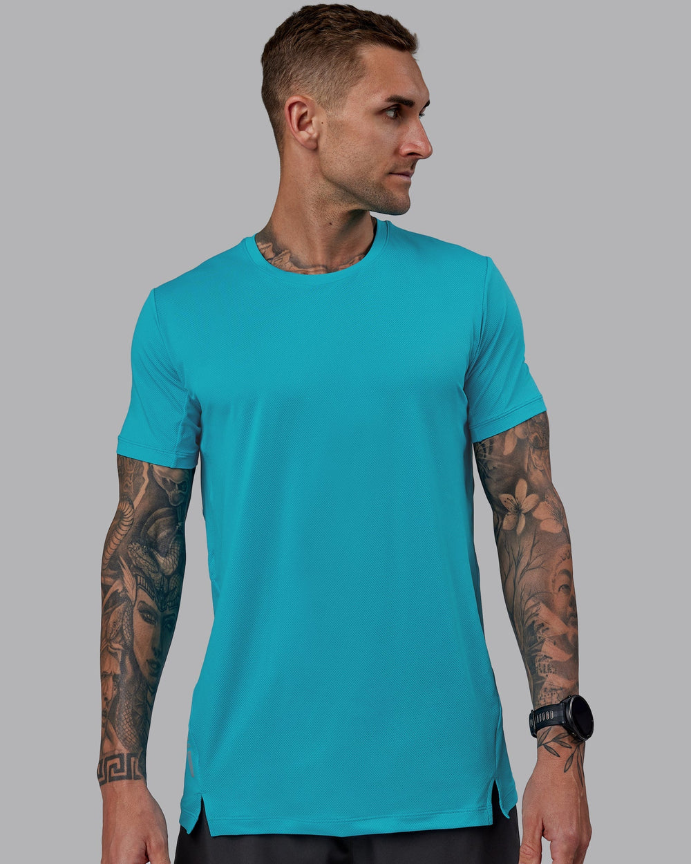 Man wearing Pace Running Tee - Blue Bird